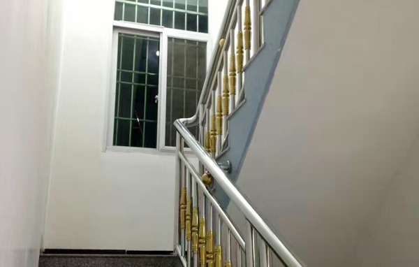 不锈钢楼梯装饰